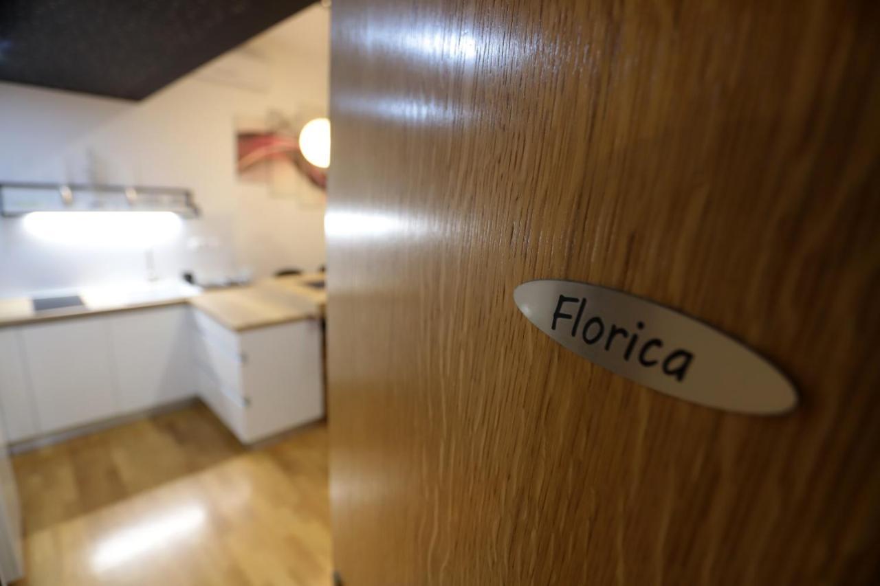 Florek & Florica Apartment Križevci Eksteriør billede